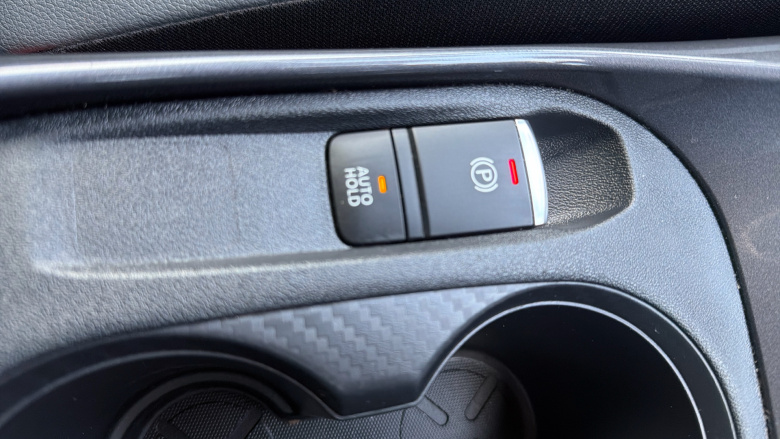 Nissan Juke 1.0 DiG-T 114 N-Connecta 5dr Petrol Hatchback